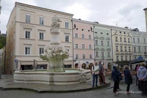 น้ำพุกลางเมือง Passau