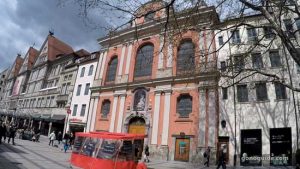 Citizen's Hall หรือ Bürgersaal