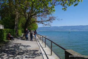 ชายหาดรอบเกาะ